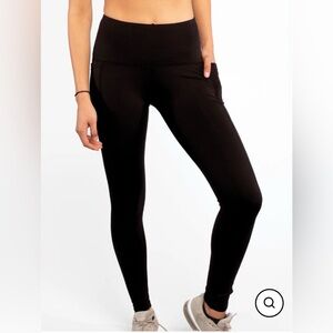 Leg3nd- Black Activewear Leggings with Side Pockets